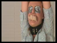 Man punishes a slut by tying her hands on the roof